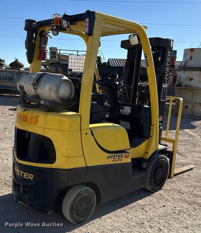 Image of Hyster S50FT equipment image 4