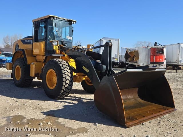 Image of Hyundai HL940AXT equipment image 2