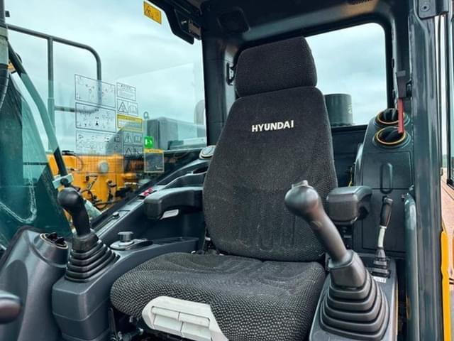 Image of Hyundai HX140AL equipment image 2