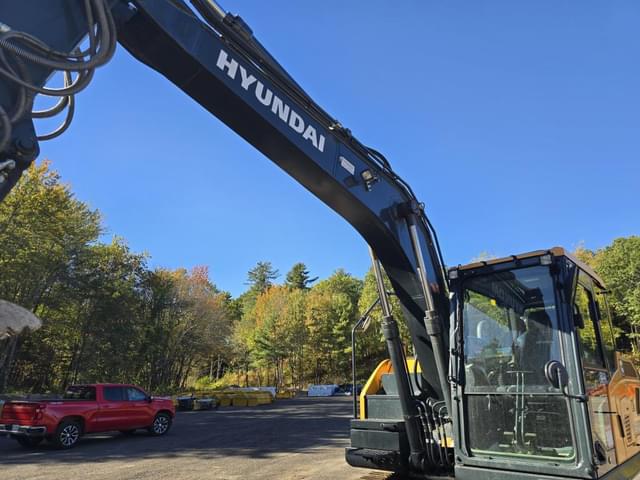 Image of Hyundai HX140AL equipment image 4