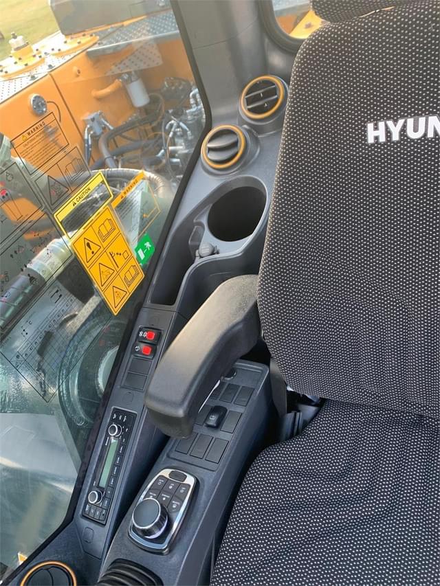 Image of Hyundai HX350AL equipment image 3