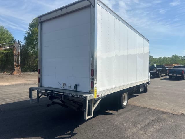 Image of Isuzu NPR equipment image 2