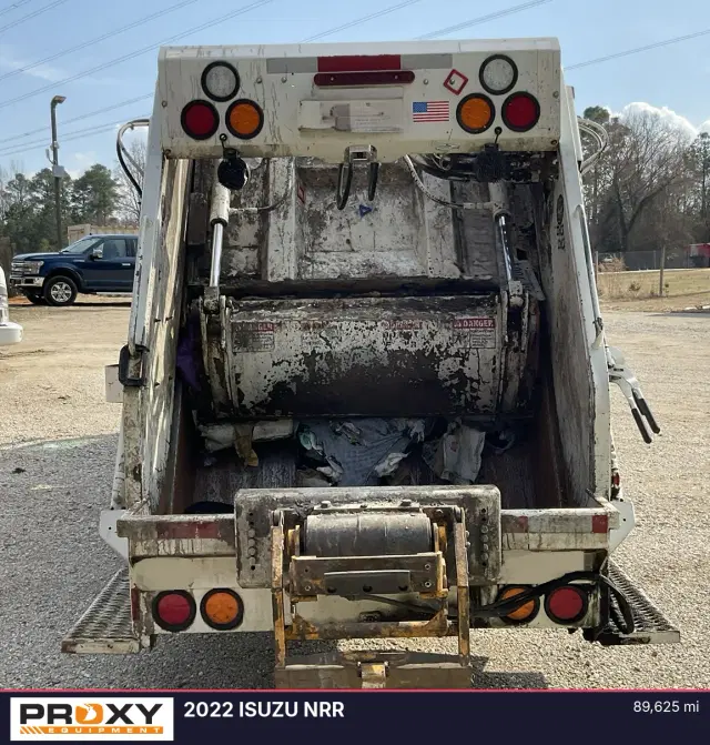 Image of Isuzu NRR equipment image 3