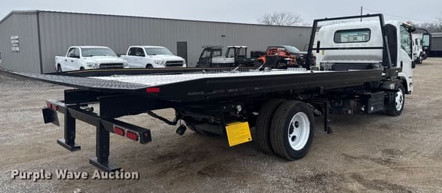 Image of Isuzu NRR equipment image 4