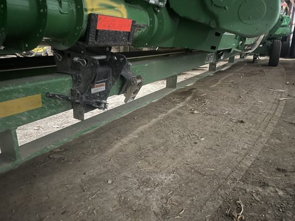 2022 J&M 4WS17 Equipment Image0