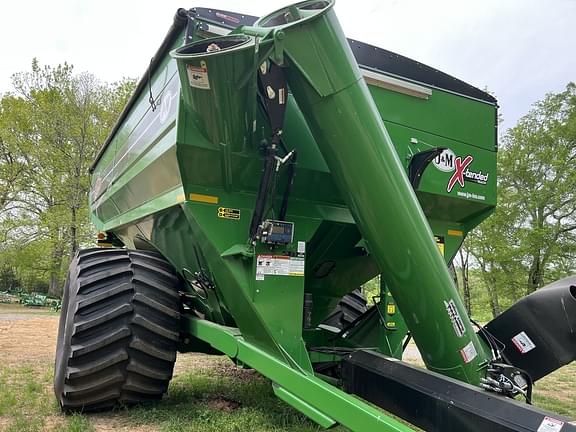 2022 J&M 1112 Equipment Image0