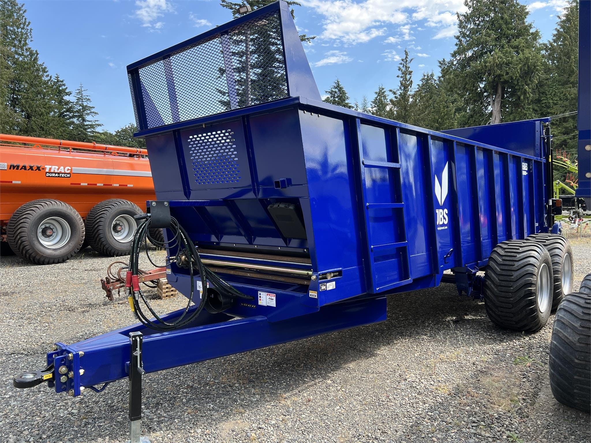 2022 JBS VMEC2248 Equipment Image0