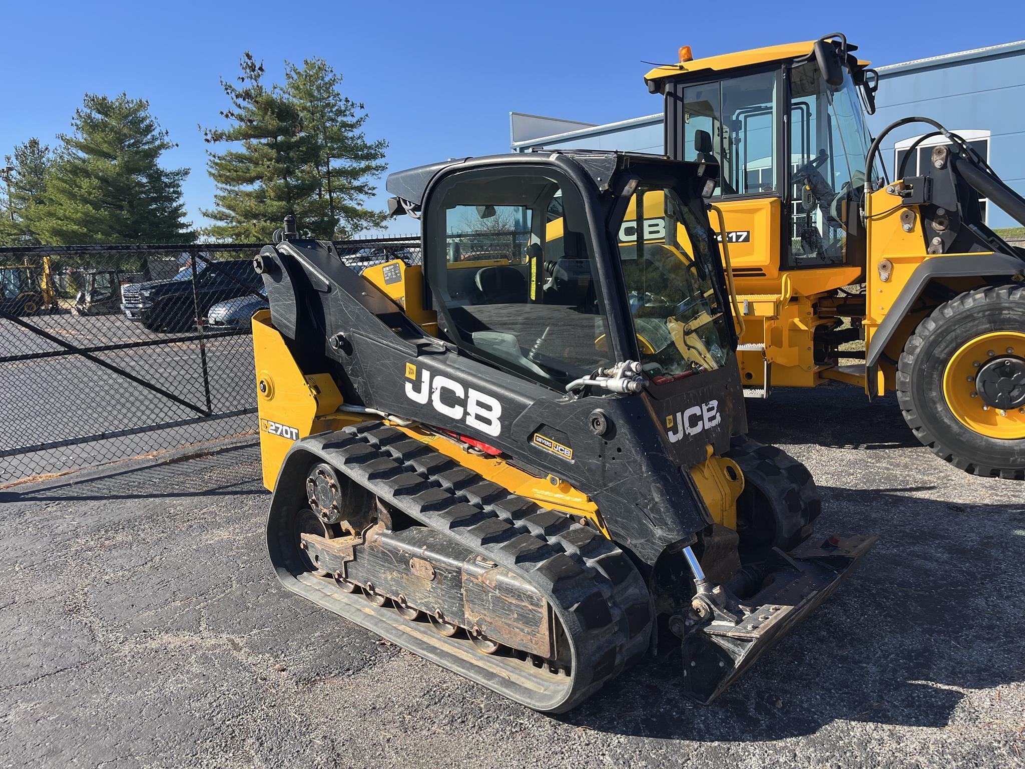 2022 JCB 270T Equipment Image0