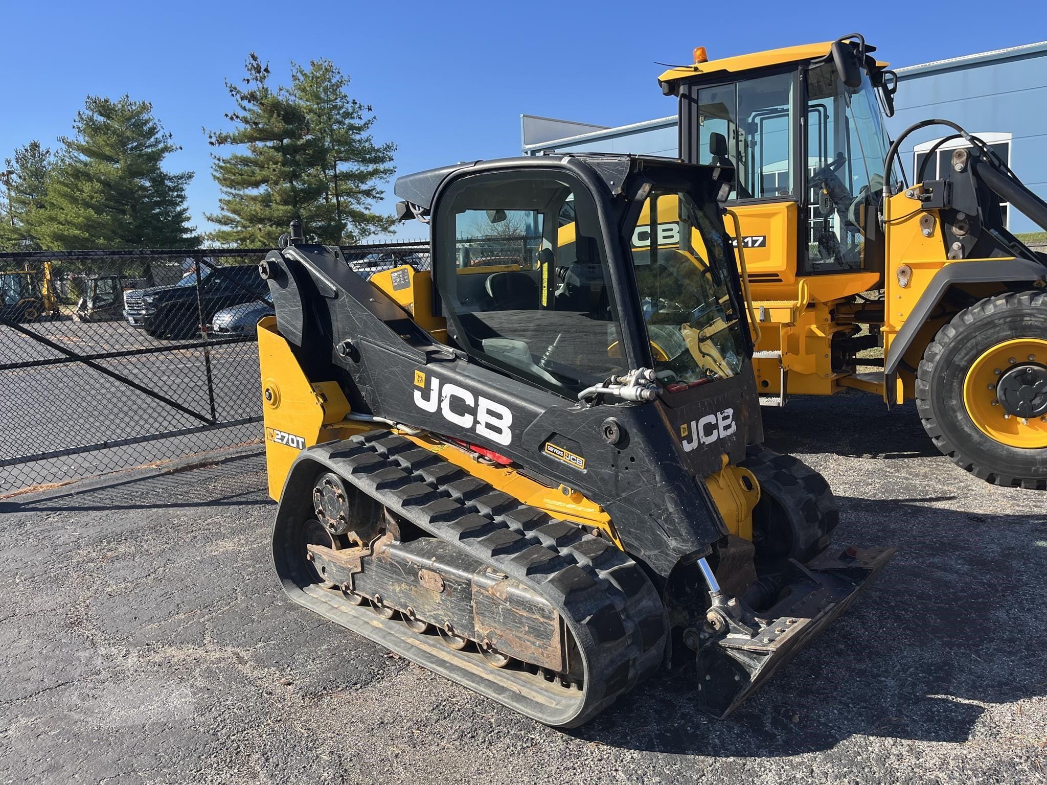 2022 JCB 270T Equipment Image0