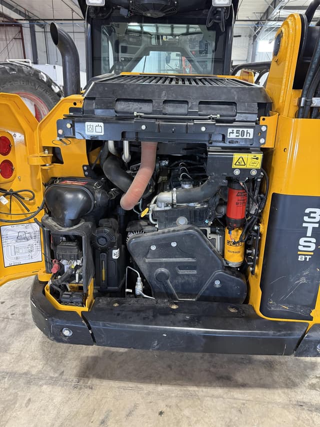 Image of JCB 3TS-8T equipment image 3