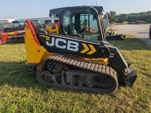 Image of JCB 3TS-8T equipment image 2