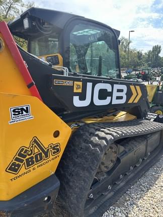 Image of JCB 3TS-8T equipment image 4