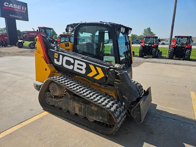 Image of JCB 3TS-8T equipment image 3