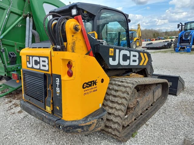 Image of JCB 3TS-8T equipment image 3