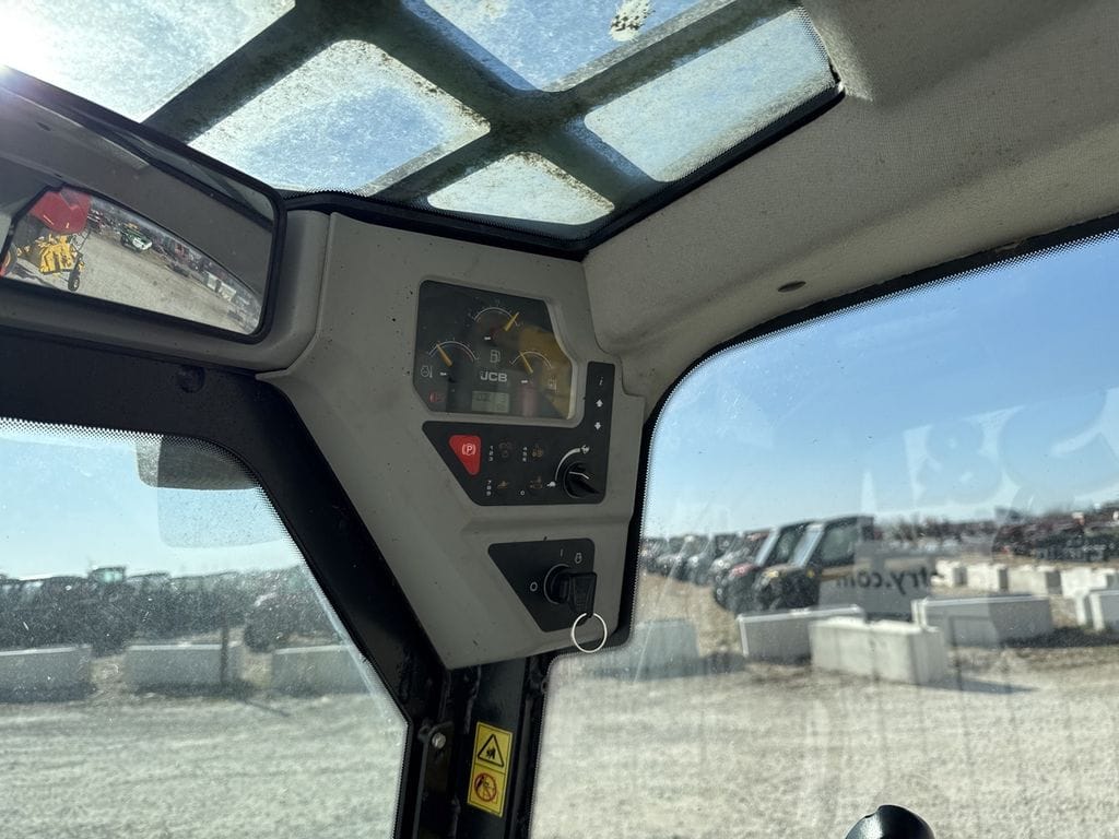 2022 JCB 3TS-8T Equipment Image0