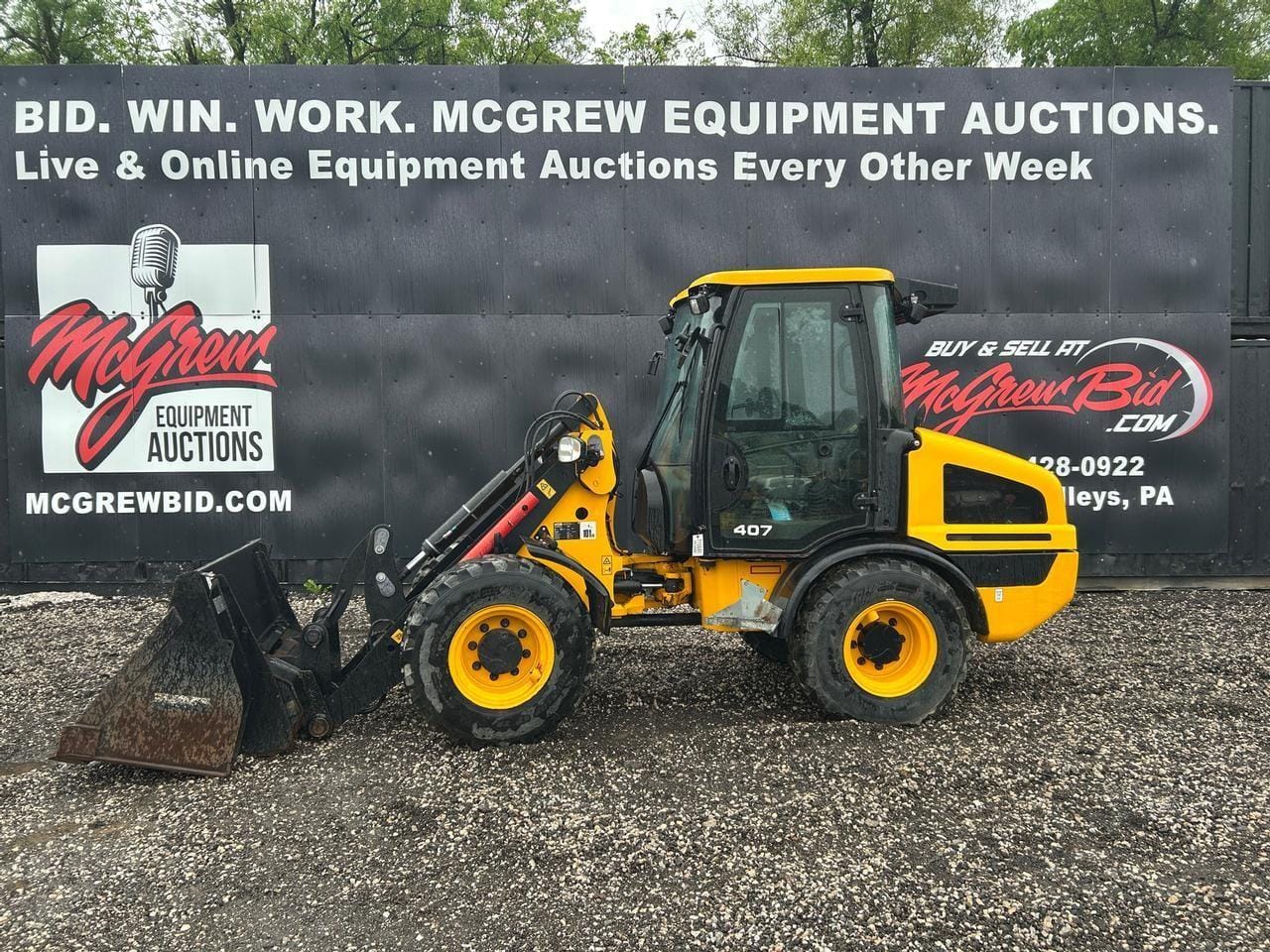 2022 JCB 407 Equipment Image0