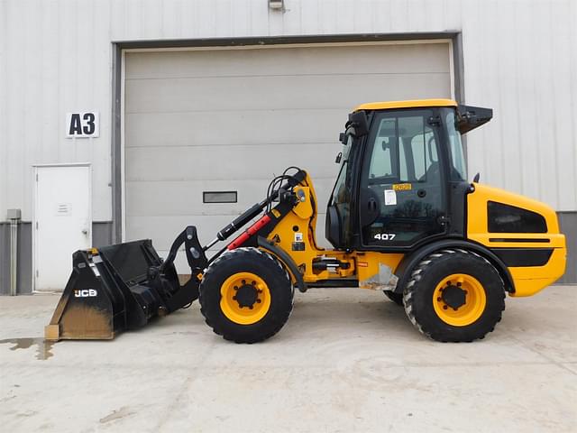 Image of JCB 407 equipment image 1