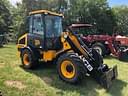 2022 JCB 407 Agri Image