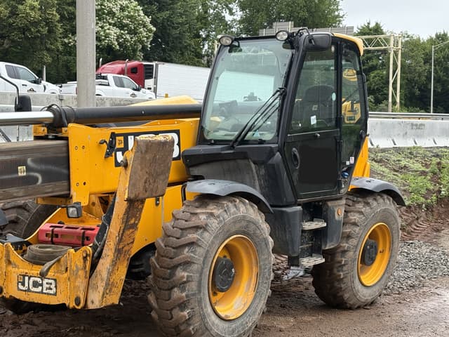 Image of JCB 510-55TC equipment image 1
