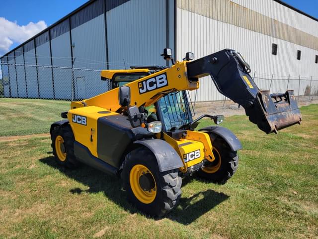 Image of JCB 525-60 Agri Plus equipment image 4