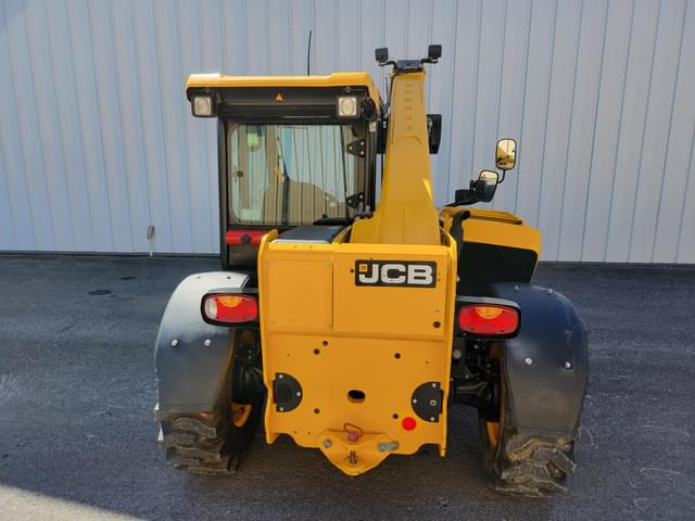 Image of JCB 525-60 Agri Plus equipment image 3