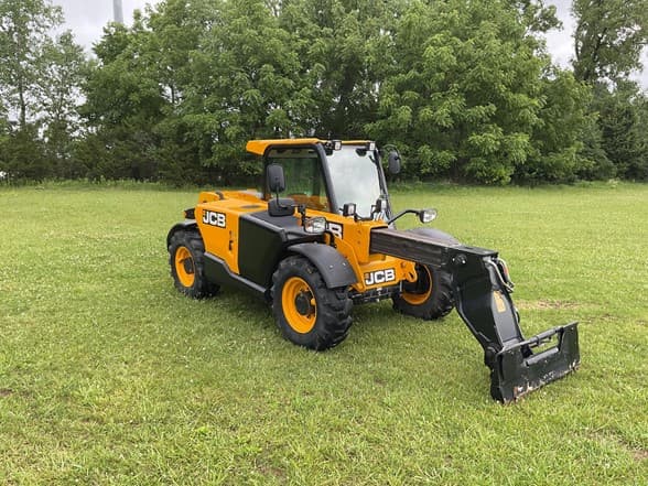 Image of JCB 525-60 equipment image 2