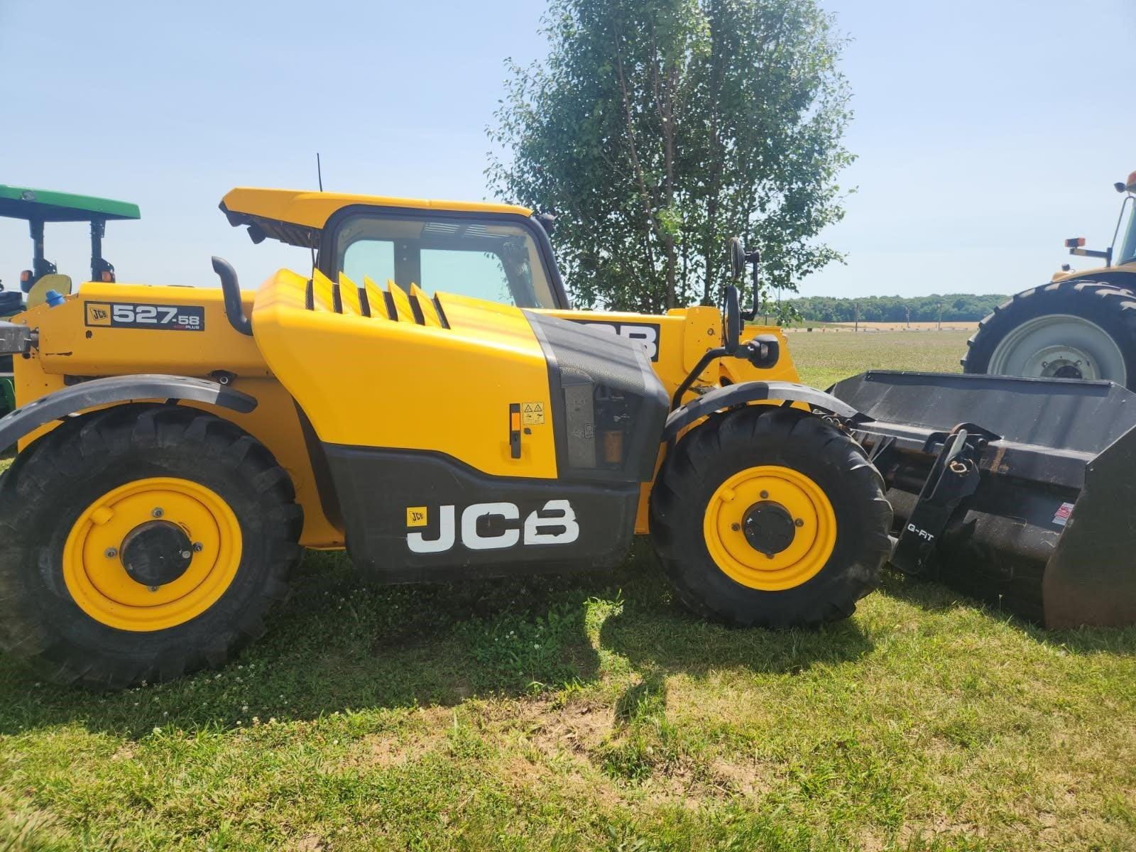 2022 JCB 527-58 Agri Equipment Image0