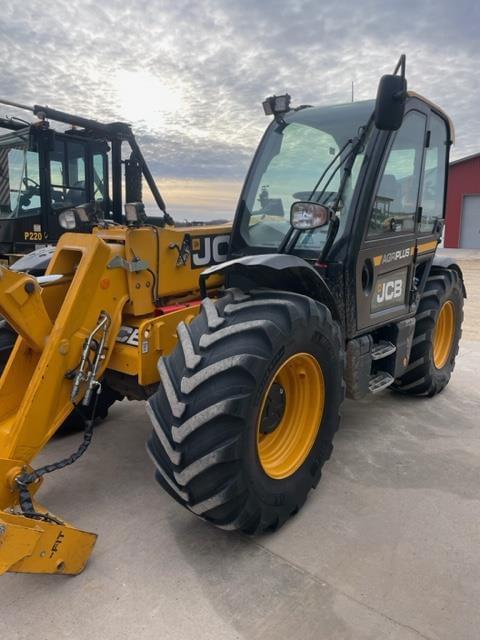 Image of JCB 542-70 Agri Plus equipment image 2
