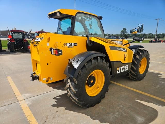 Image of JCB 542-70 Agri Plus equipment image 2