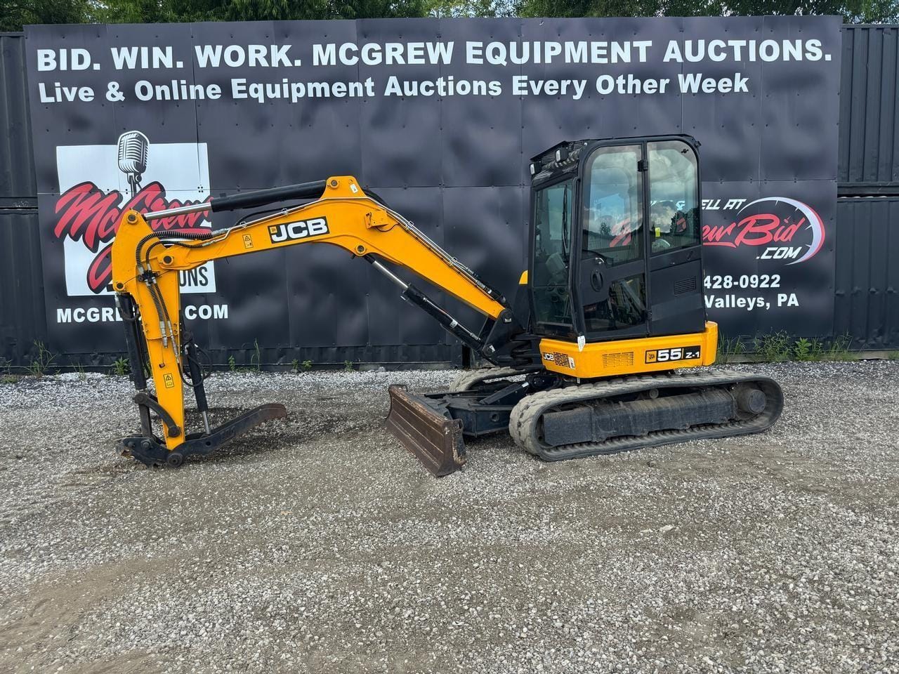2022 JCB 55Z-1 Equipment Image0