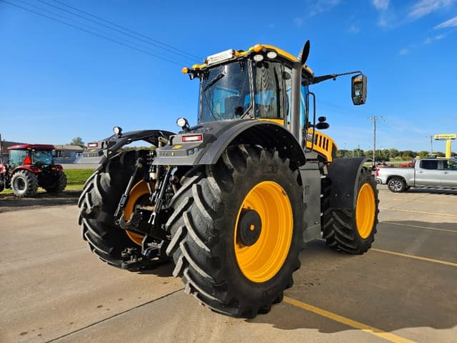 Image of JCB Fastrac 8330 equipment image 3