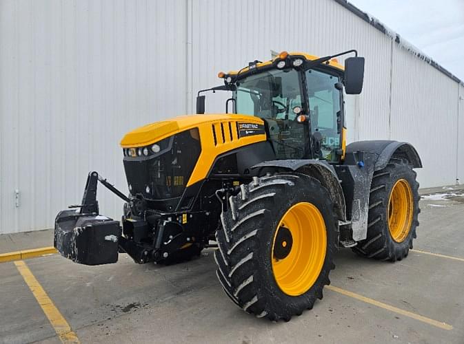 Image of JCB Fastrac 8330 Primary Image