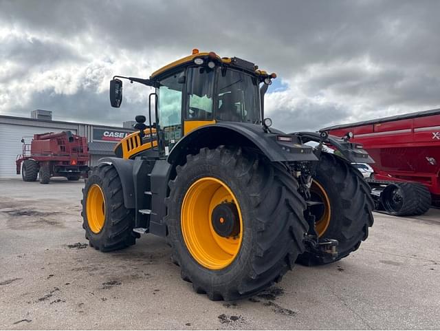 Image of JCB Fastrac 8330 equipment image 1