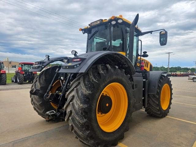 Image of JCB Fastrac 8330 equipment image 2