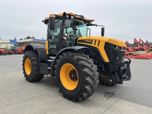 Image of JCB Fastrac 4220 equipment image 3