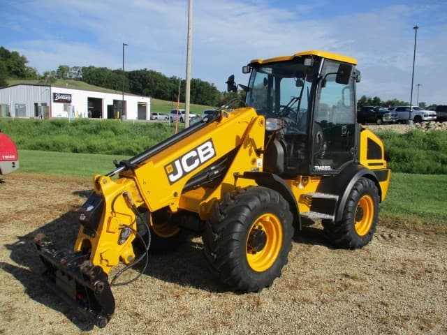 Image of JCB TM220 equipment image 4
