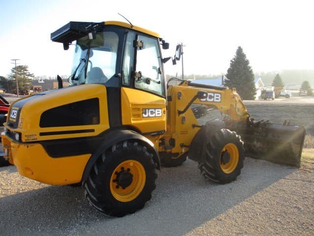 Image of JCB TM220 Agri equipment image 3