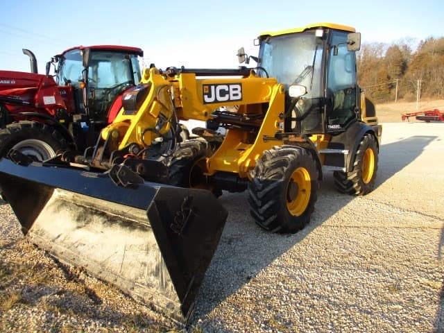 Image of JCB TM220 Agri equipment image 2