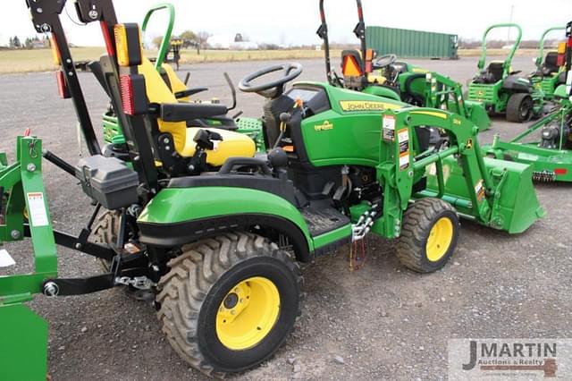 Image of John Deere 1025R equipment image 3