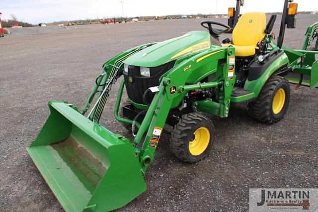 Image of John Deere 1025R equipment image 1