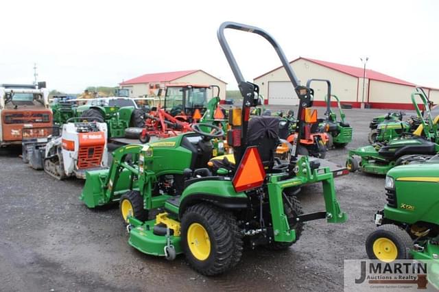Image of John Deere 1025R equipment image 3
