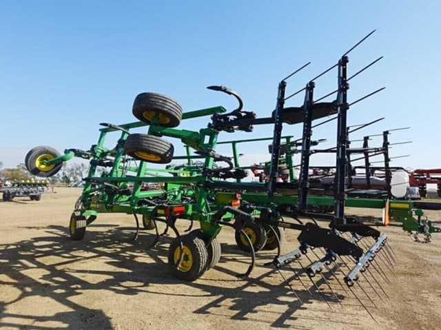 Image of John Deere 2430 equipment image 3