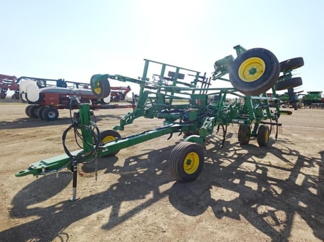 Image of John Deere 2430 equipment image 1