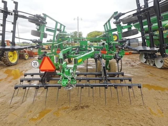 Image of John Deere 2430 equipment image 3