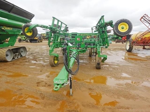 Image of John Deere 2430 equipment image 1