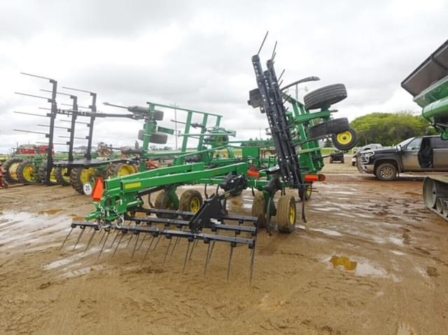 Image of John Deere 2430 equipment image 2