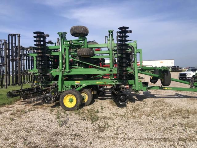 Image of John Deere 2660VT equipment image 1