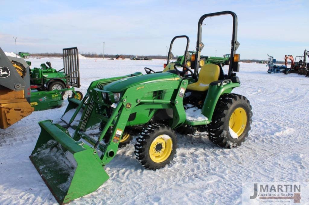 2022 John Deere 3025E Equipment Image0