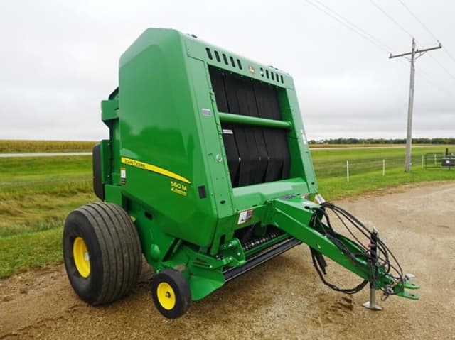 Image of John Deere 560M equipment image 2