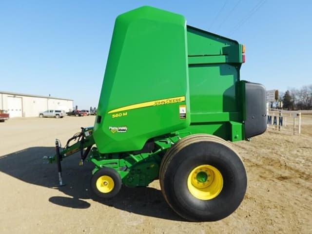 Image of John Deere 560M equipment image 4